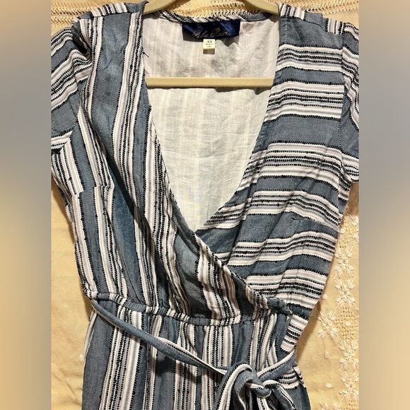 Blue Rain Wrap Style Dress Womens Size Medium - Picture 2 of 5